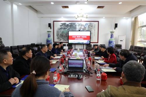 说明: https://www.hnfnu.edu.cn/__local/C/BE/88/F6FF5E212DE0216AB27036C46C6_31CAE2F9_B06B.jpg